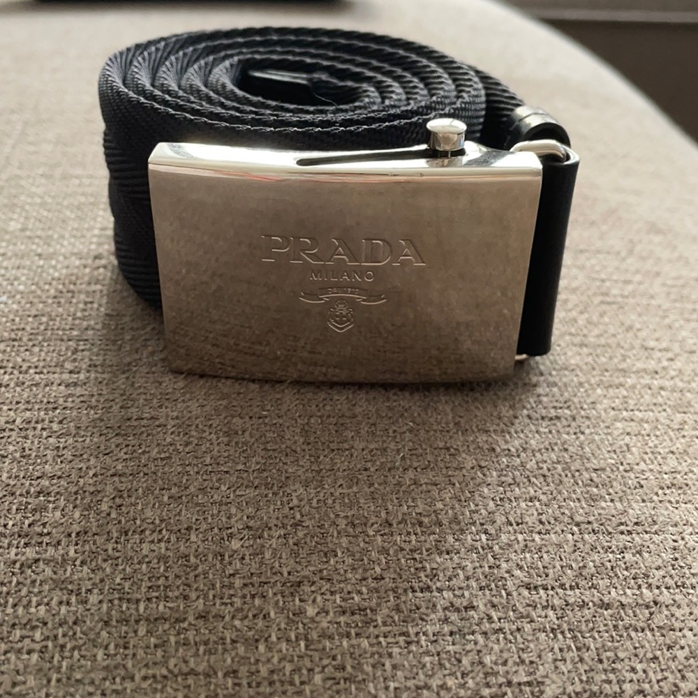 Men’s Prada belt